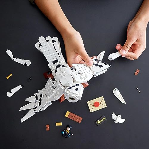 LEGO Harry Potter Hedwig the Owl Figure, Collectible Toy, Room Décor Display Model with Minifigure, Wizarding World Birthday Gifts for Kids, Girls and Boys with Moving Wings 75979