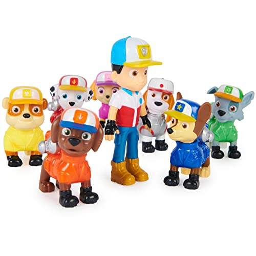 Paw Patrol, Big Truck Pups 8-piece Figure Gift Pack with Collectible Action Figures, Kids Toys for Ages 3 and up