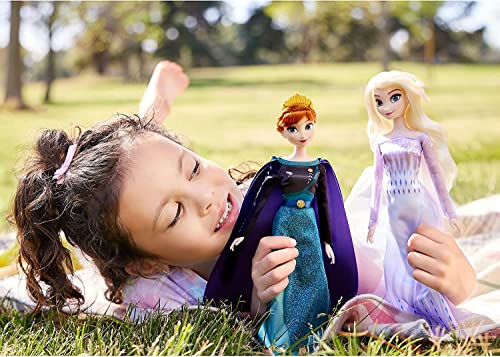 Disney Store Official Elsa the Snow Queen Classic Doll for Kids, Frozen 2, 29cm/11”, Includes Silver Toned Brush with Moulded Details, Fully Posable Toy - Suitable for Ages 3+