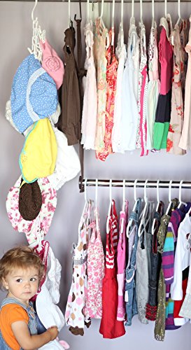 MiniOwls 6 ft Toy Chain Multipurpose Storage, White Organizer, Plushies Holder with Strong 20 Clips to Hang Accessories, Pet Supplies, Baseball Caps, Puppet Stuffed Animals, Holiday Cards or Art Display Rac