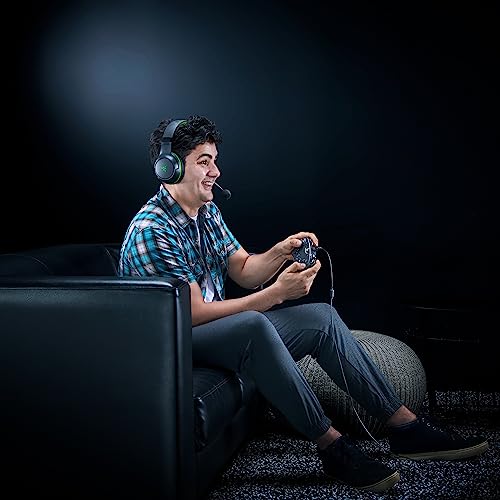 Razer Wolverine V2 Chroma Pro Controller: Xbox, PC - Black