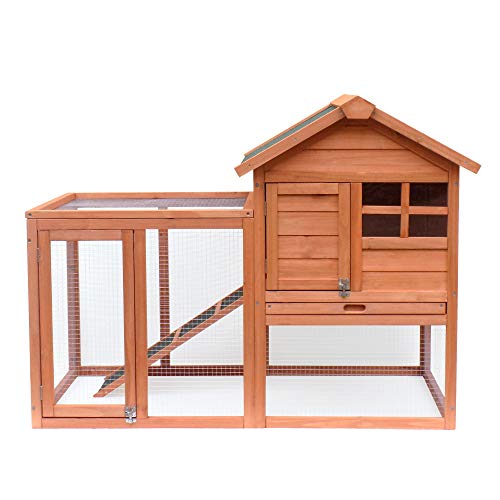 Spacious Wooden Chicken Coop with Ventilation & Nesting Box