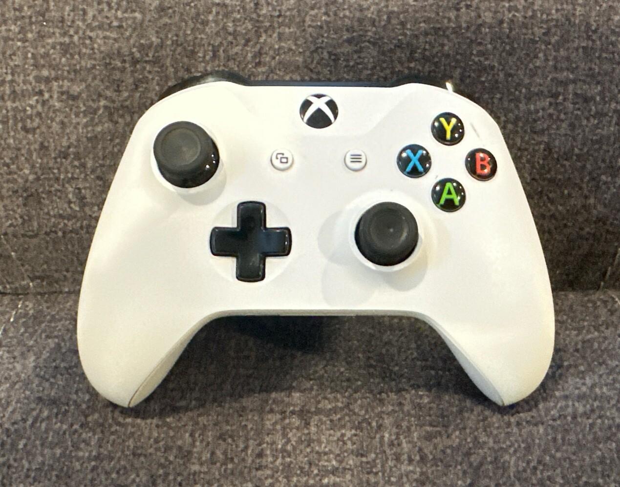 Microsoft Xbox One Wireless White Controller