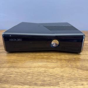 Glossy Black Xbox 360 S Console Model 1439