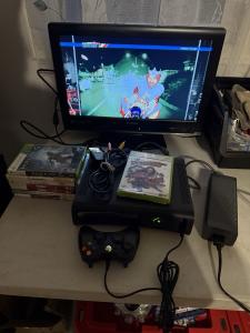 Xbox 360 Elite 4GB Console Bundle with Games