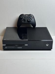 Xbox One Black Controller Power Cord for Gaming