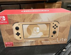 Nintendo Switch Lite Legend of Zelda Limited Edition