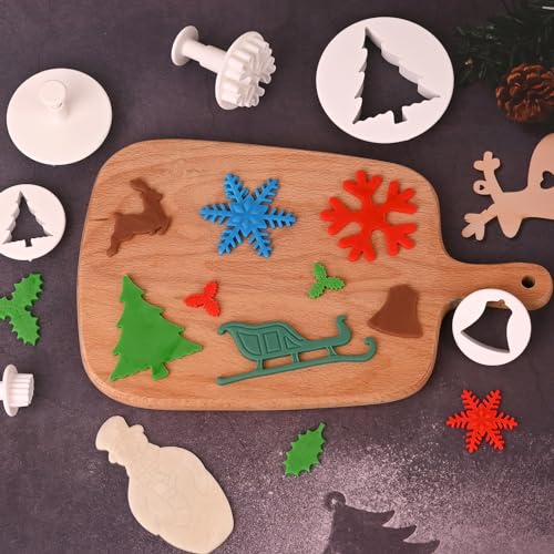 Christmas Cookie Cutter Set - 22 Piece Molds