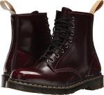 Vegan Dr. Martens Boot: Cherry Red Classic 4UK