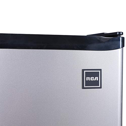 RCA RFR322 Mini Fridge, Freezer, Adjustable Thermostat, Reversible Door