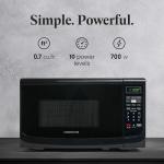 Farberware 0.7 Cu Ft 700W Black Microwave Oven