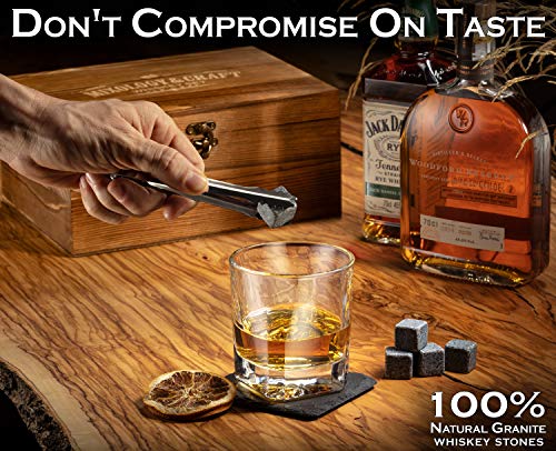 Christmas Whiskey Set: Glasses, Stones & Accessories