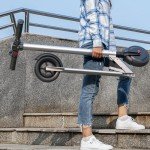 Caroma Electric Scooter: 250W, 15.5 Miles, Portable