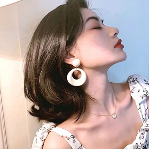 White Retro 70s Acrylic Leopard Dangle Earrings