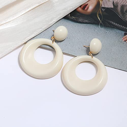 White Retro 70s Acrylic Leopard Dangle Earrings