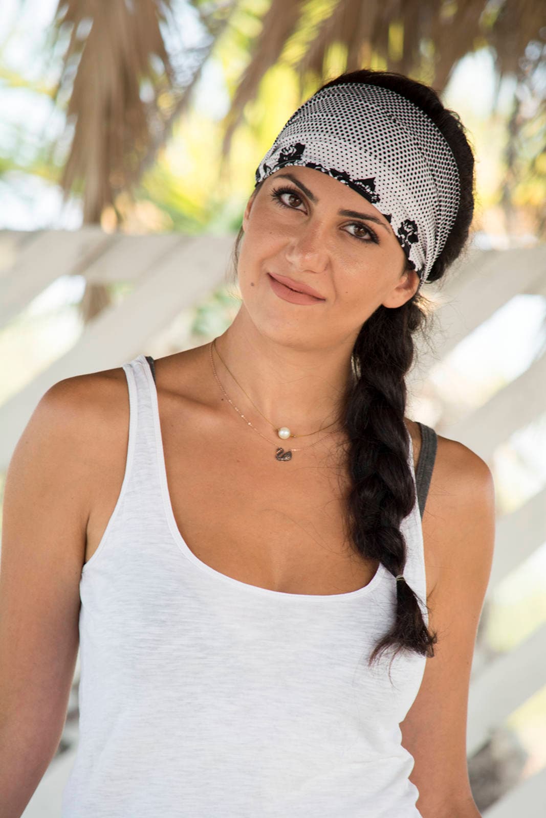 White and Black No Slip Fashion Turban Headband