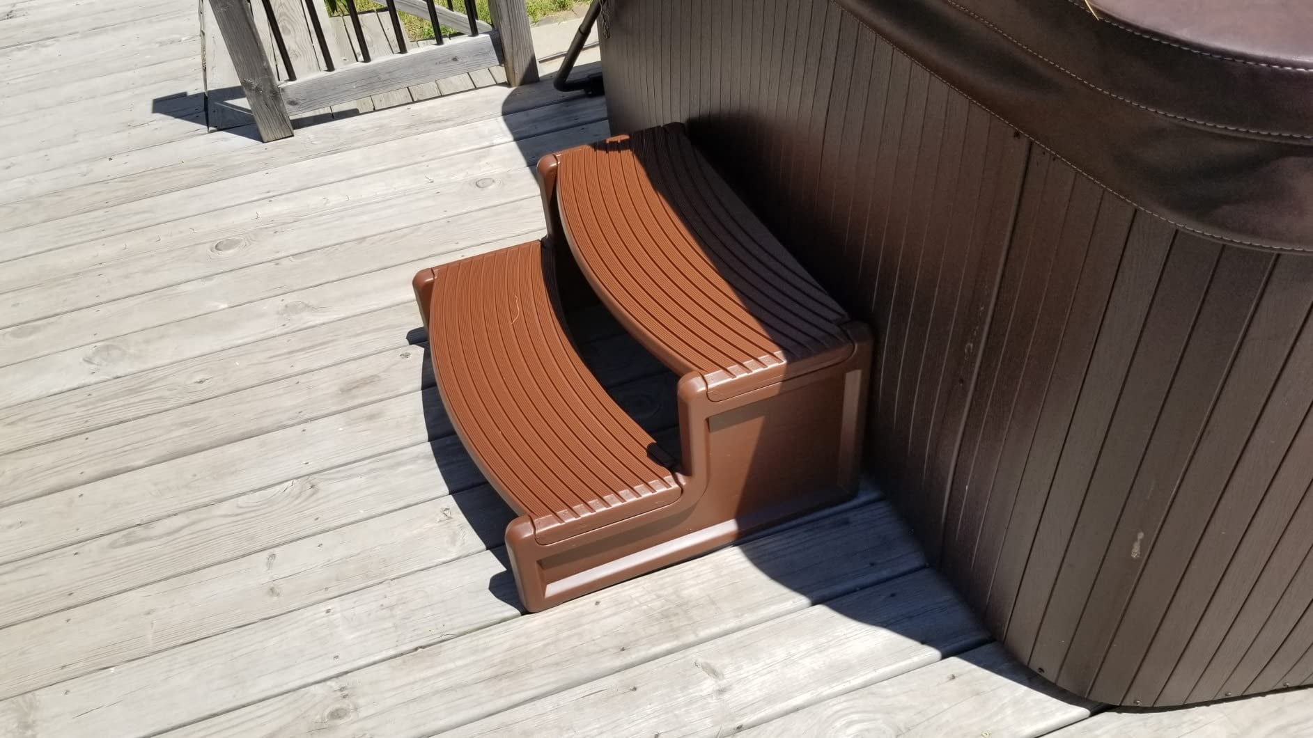 Striped Slip Resistant Hot Tub Step