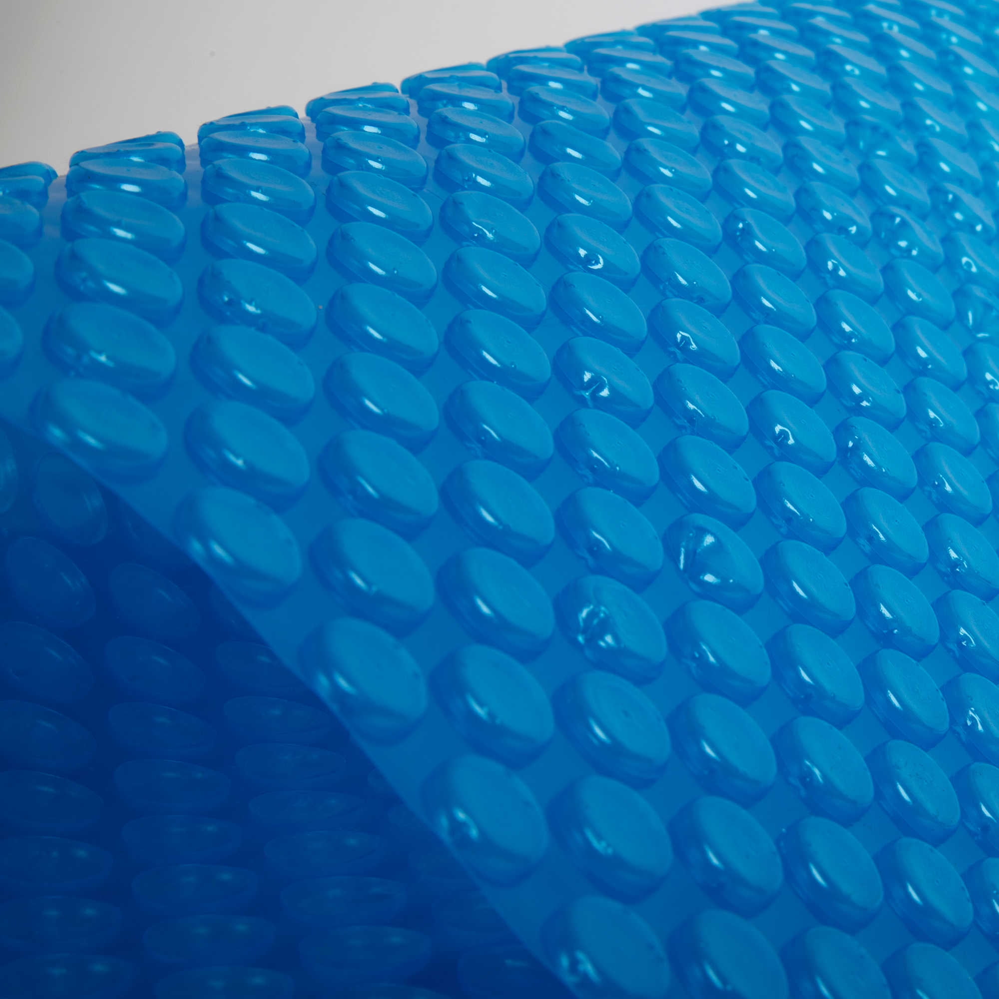 UV-Resistant Hot Tub Solar Blanket