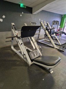 Precor Icarian Plate Loaded Leg Press Machine