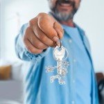 Snowflake Ice Skating Keychain for Fitness Lovers