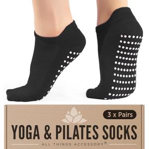 Accessory Yoga Socks: 3 Pairs Non-Slip Grip, Size 4-8