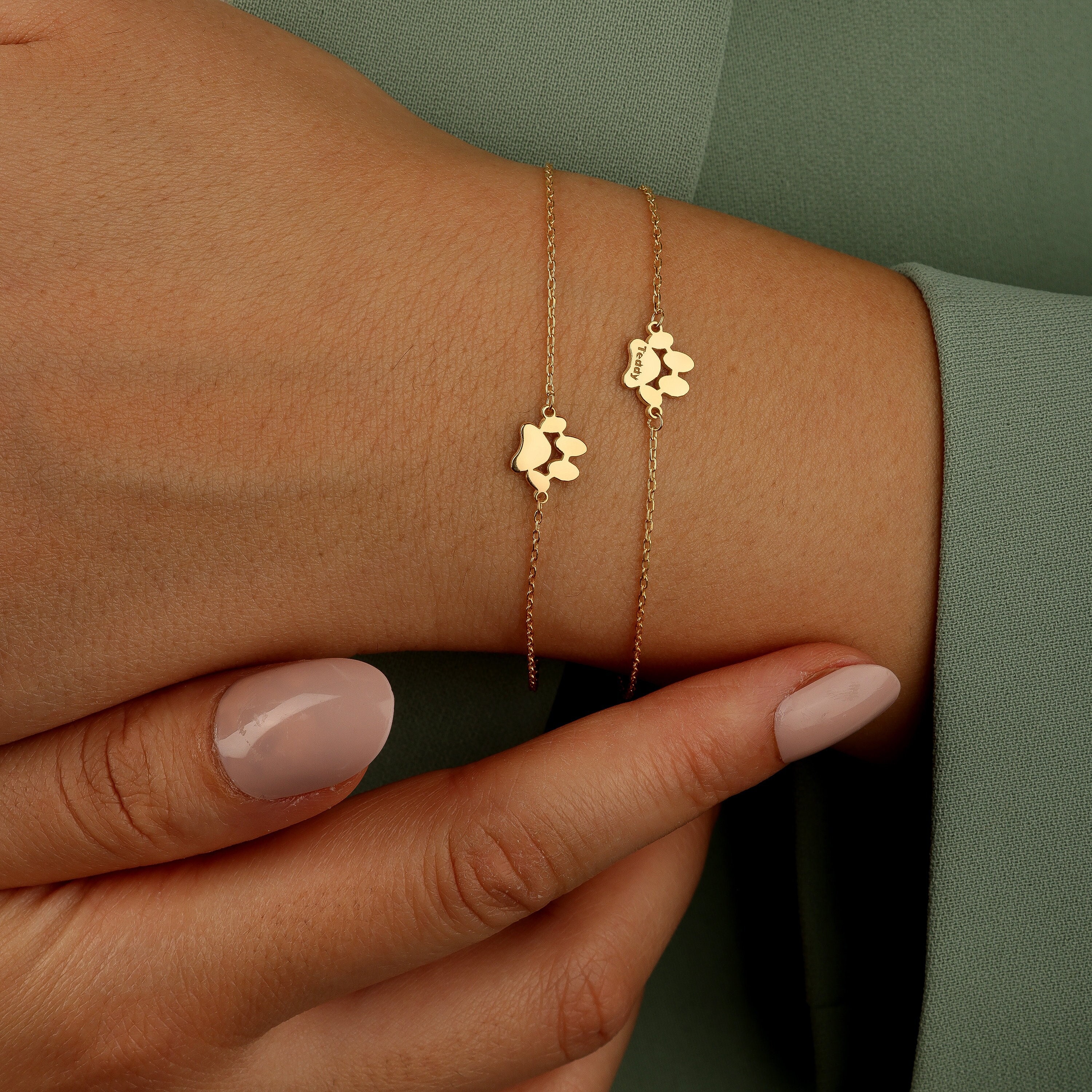 Personalized Paw Print Name Bracelet - Elegant, Minimalist