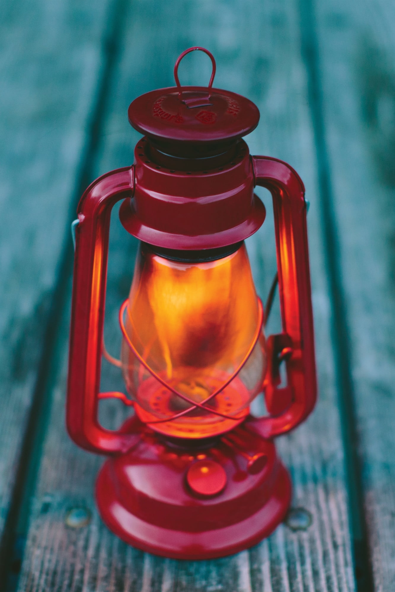 Stansport 12" Hurricane Lantern