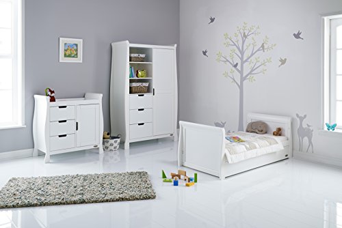 White Stamford Classic Sleigh 3-Piece Baby Room Set