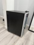 Medium Wine Cooler Refrigerator for Home Use