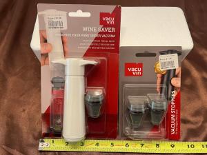 VacuVin Wine Saver Pump and 3 Stoppers