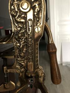 Brass Reserve Wine Opener with Corkscrew Mount