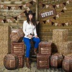 Western Cowboy Wine Party Decor Set - 16 Pcs