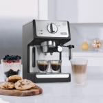 De'Longhi 15-Bar Espresso Machine with Frother