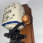 Vintage Zassenhaus Wall-Mounted Coffee Grinder – Onion Pattern