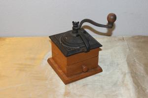 Manual Antique Wood Coffee Grinder with Hand Crank