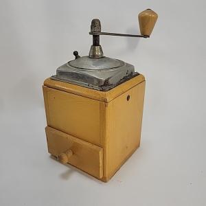 Hand Crank Coffee Bean Grinder with Wood Drawer