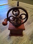 Wooden Hand Crank Vintage Coffee Bean Grinder