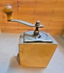 Zassenhaus Wooden Coffee Hand Grinder - Vintage Style