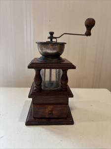 Wood Coffee Grinder with Glass Chamber and Drawer