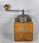 KYM Wooden Hand Crank Coffee Grinder – Vintage Dovetail Box