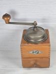 KYM Wooden Hand Crank Coffee Grinder – Vintage Dovetail Box