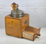 KYM Wooden Hand Crank Coffee Grinder – Vintage Dovetail Box