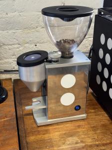 Rocket Espresso Faustino Chrome/White Coffee Grinder