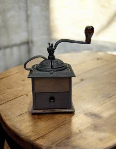 Hand Cranked Vintage Cast Iron Coffee Grinder