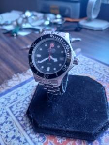 VINTAGE WENGER SWISS MILITARY MINI DIVE WATCH