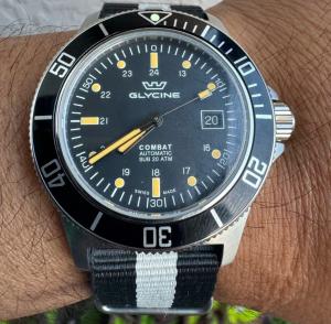 Glycine Combat Sub Watch Swiss Made Automatic GL0083