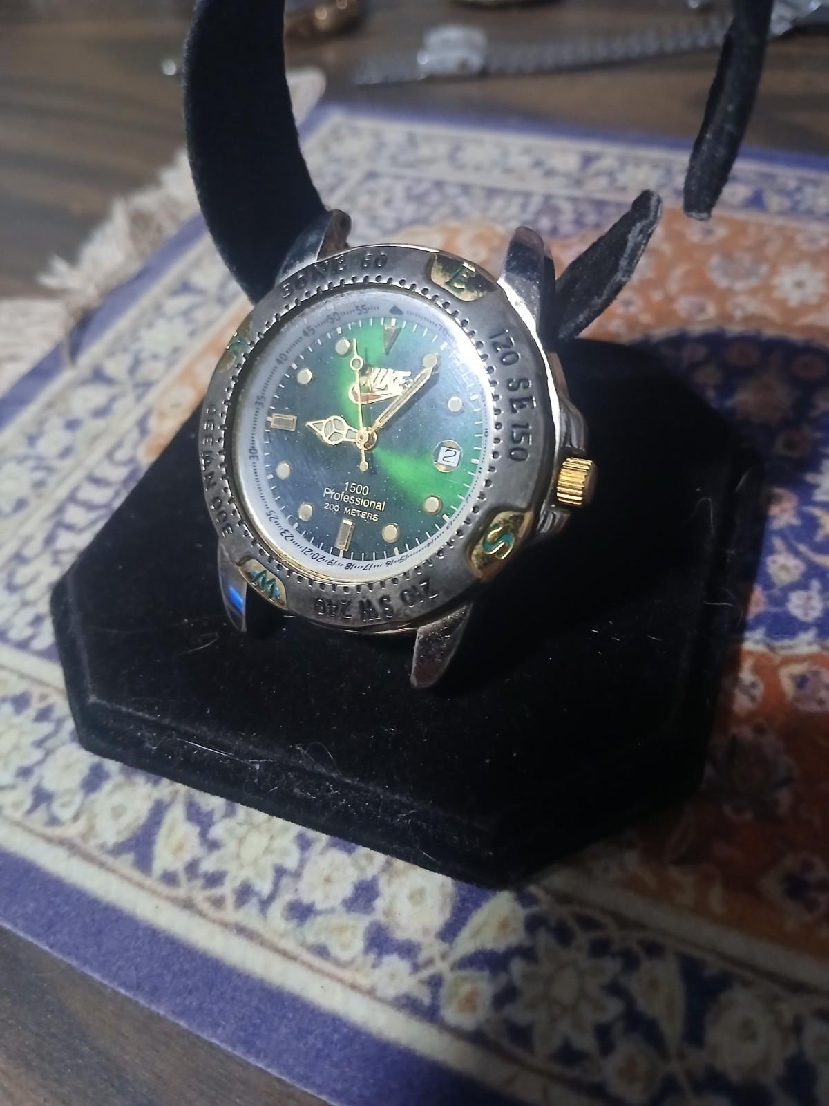 RARE VINTAGE NIKE DIVE WATCH