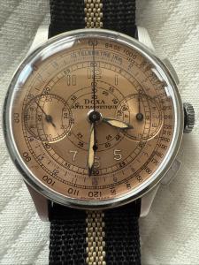 Beautiful 1940s DOXA Salmon Dial Chronograph Manual Wind Men's Wrist Watch