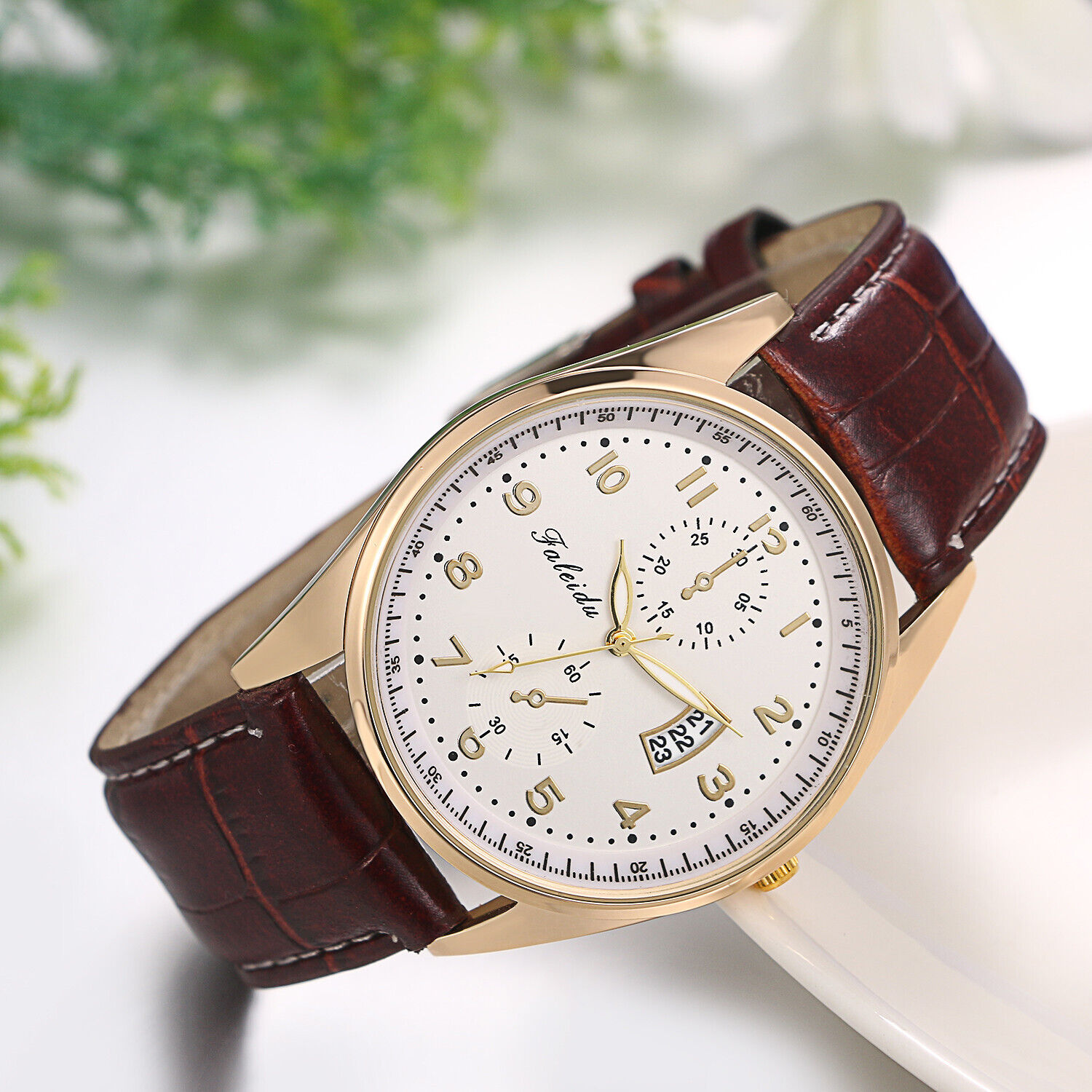 Men's Leather Band Quartz Analog Dress Watch