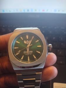 hidden hills watch men